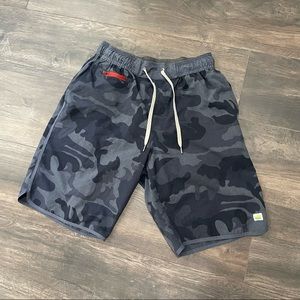 Vuori Men’s Banks Shorts Size Small